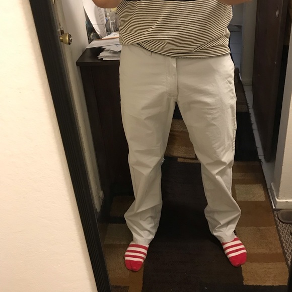 Light gray khaki pants from Calvin Klein - Picture 8 of 8